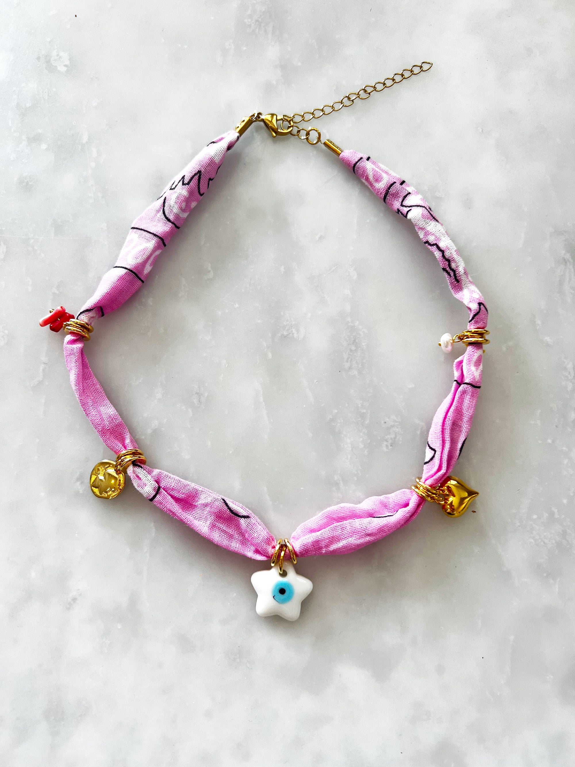 Goupi -  Pink bandana necklace