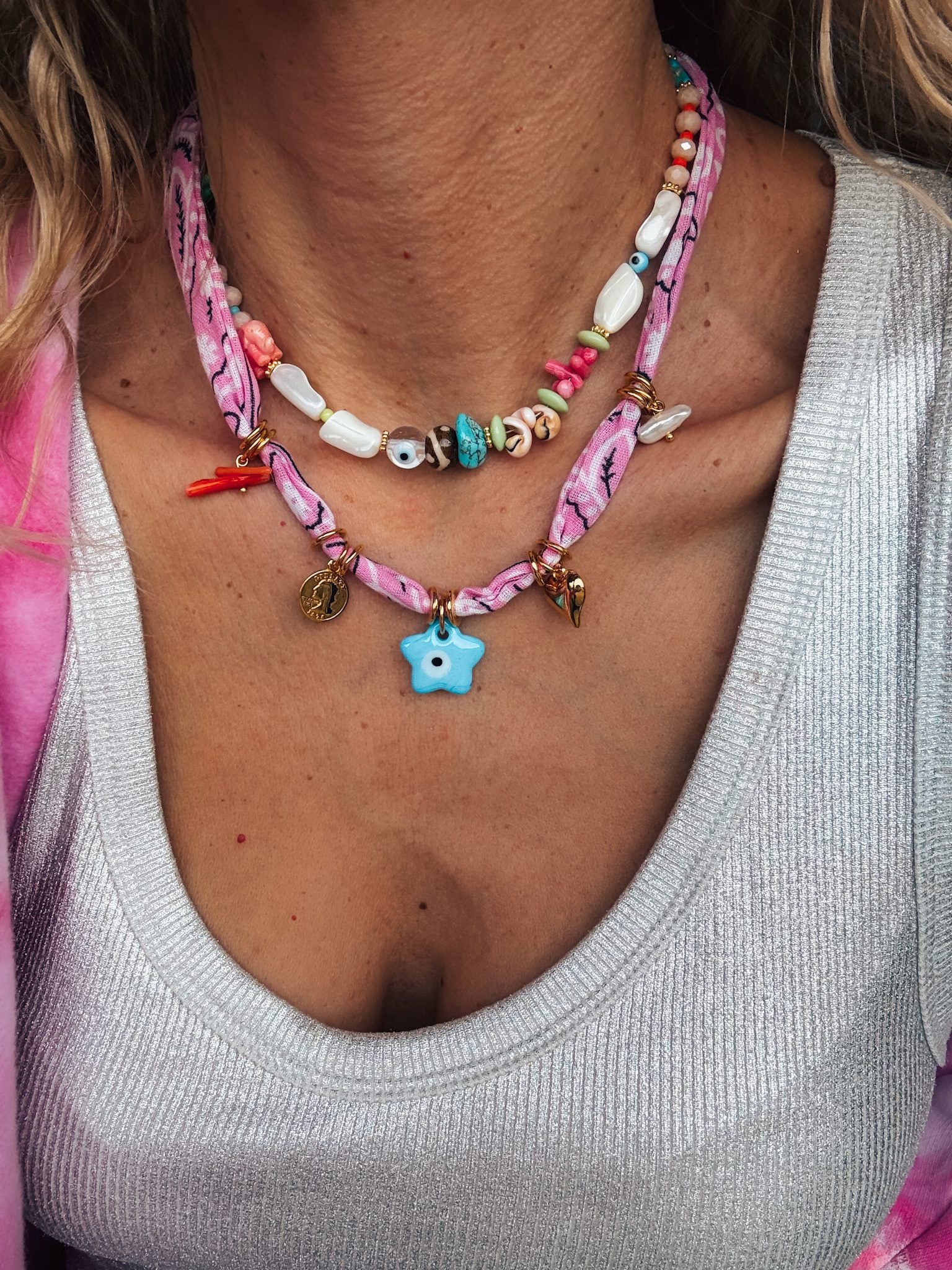 Goupi -  Pink bandana necklace