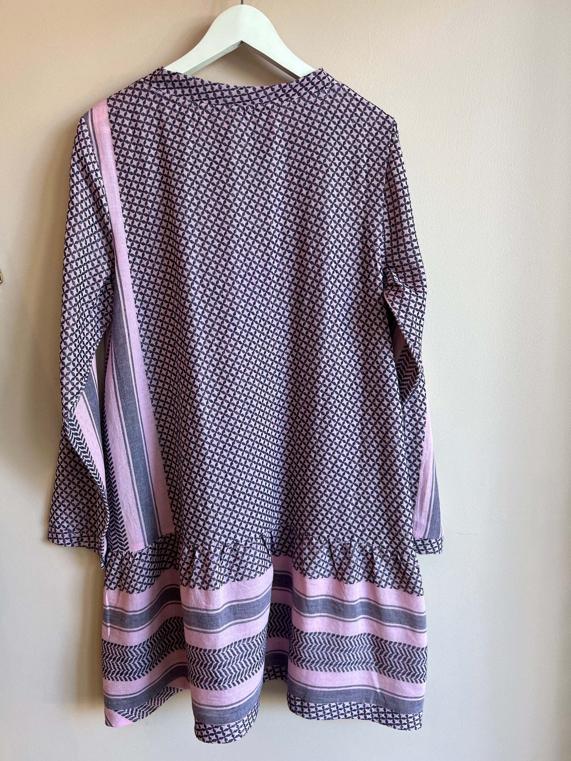 Summery - Navy lilac dress * pre-loved *