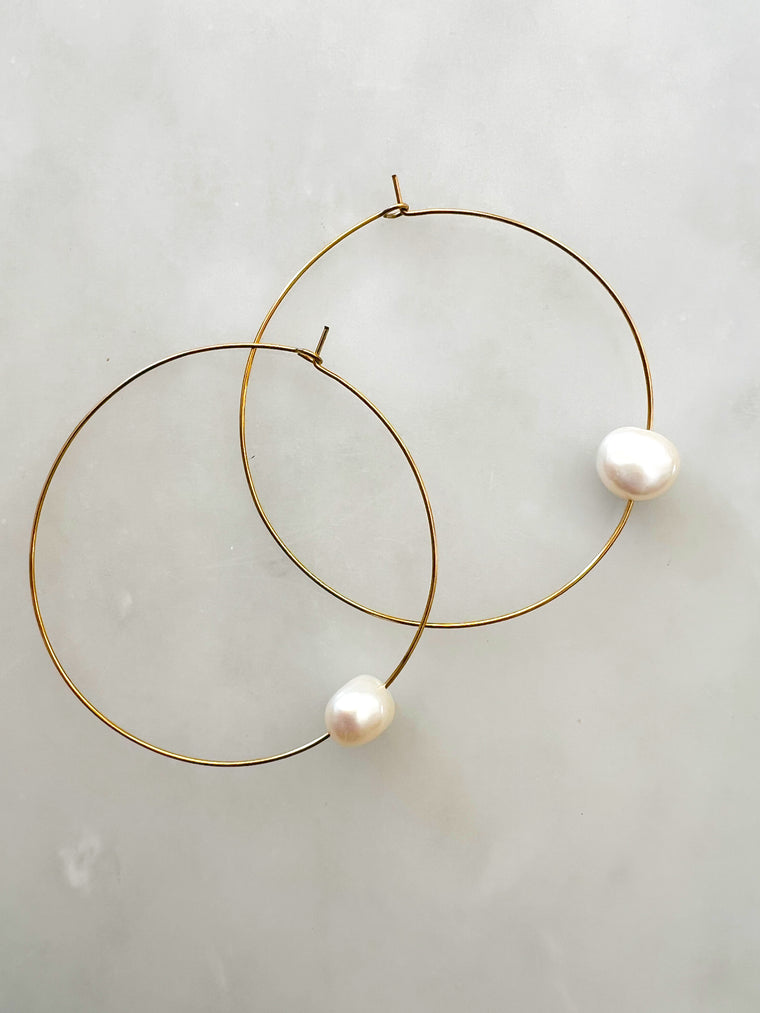 Helles - Alba pearl hoops