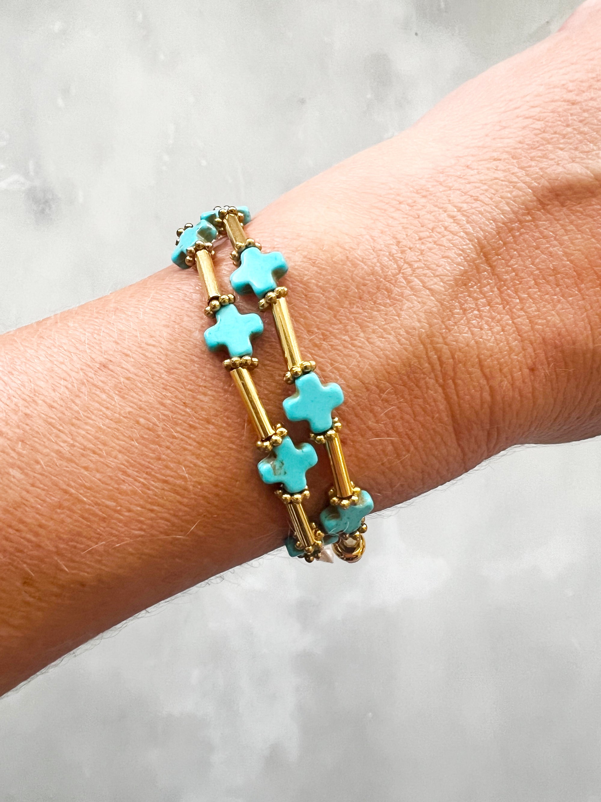 Goupi -  Turquoise cross bracelets