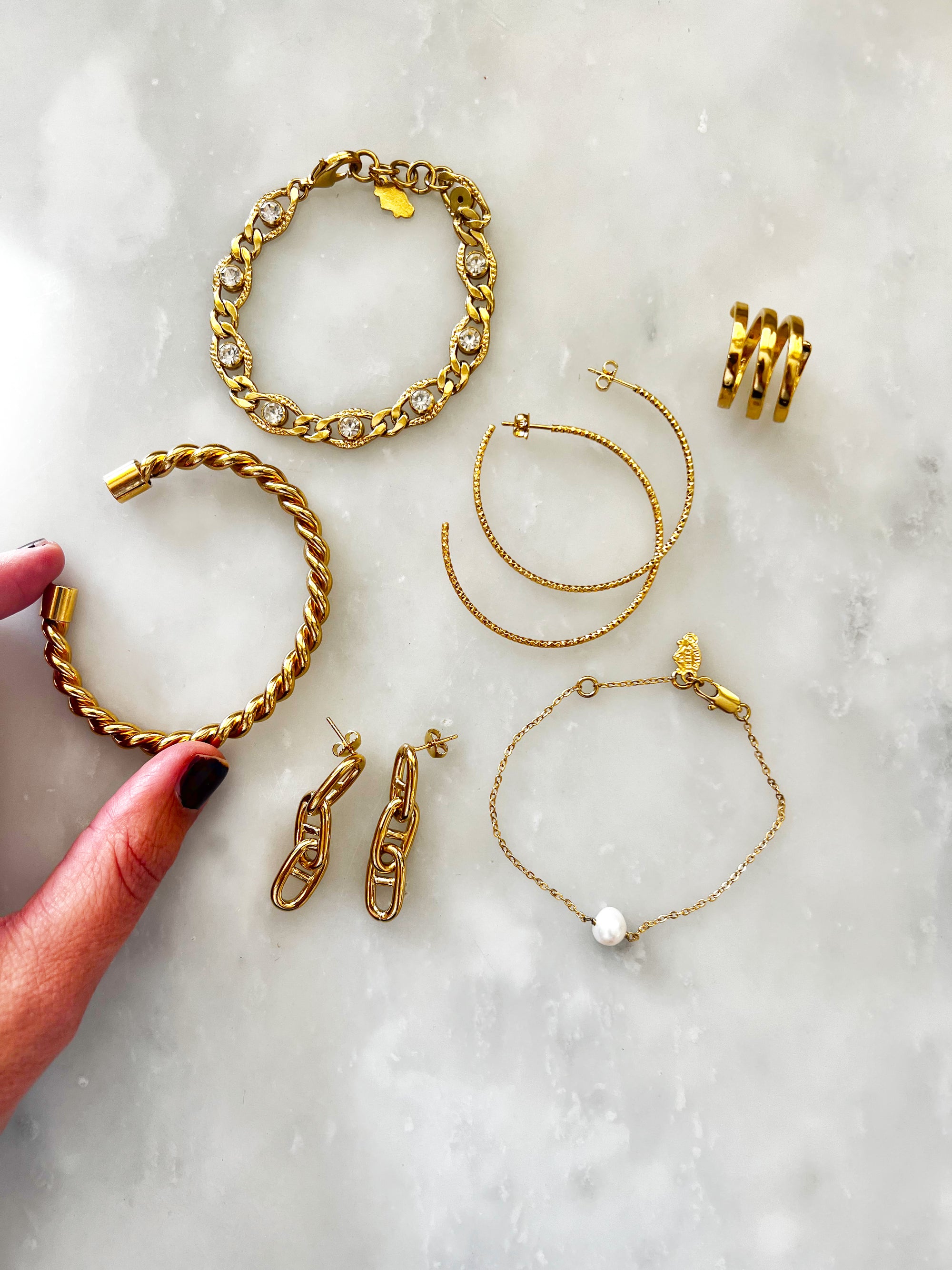 Helles - Chain loop earrings